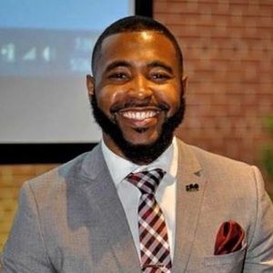 Meet your Posher, Derrick